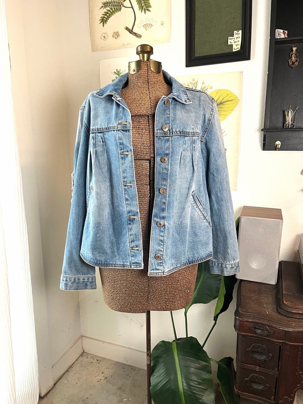 Kensie Jeans Womens Medium Wash Distressed Fringe Denim Jacket Sz M